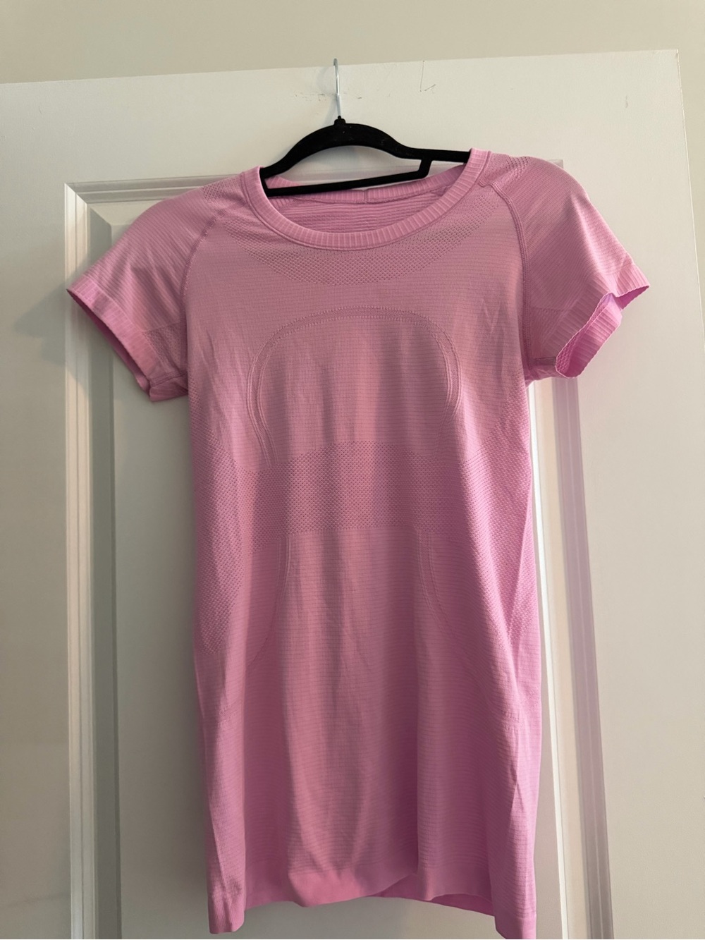 Lululemon pink swiftly tech size 6